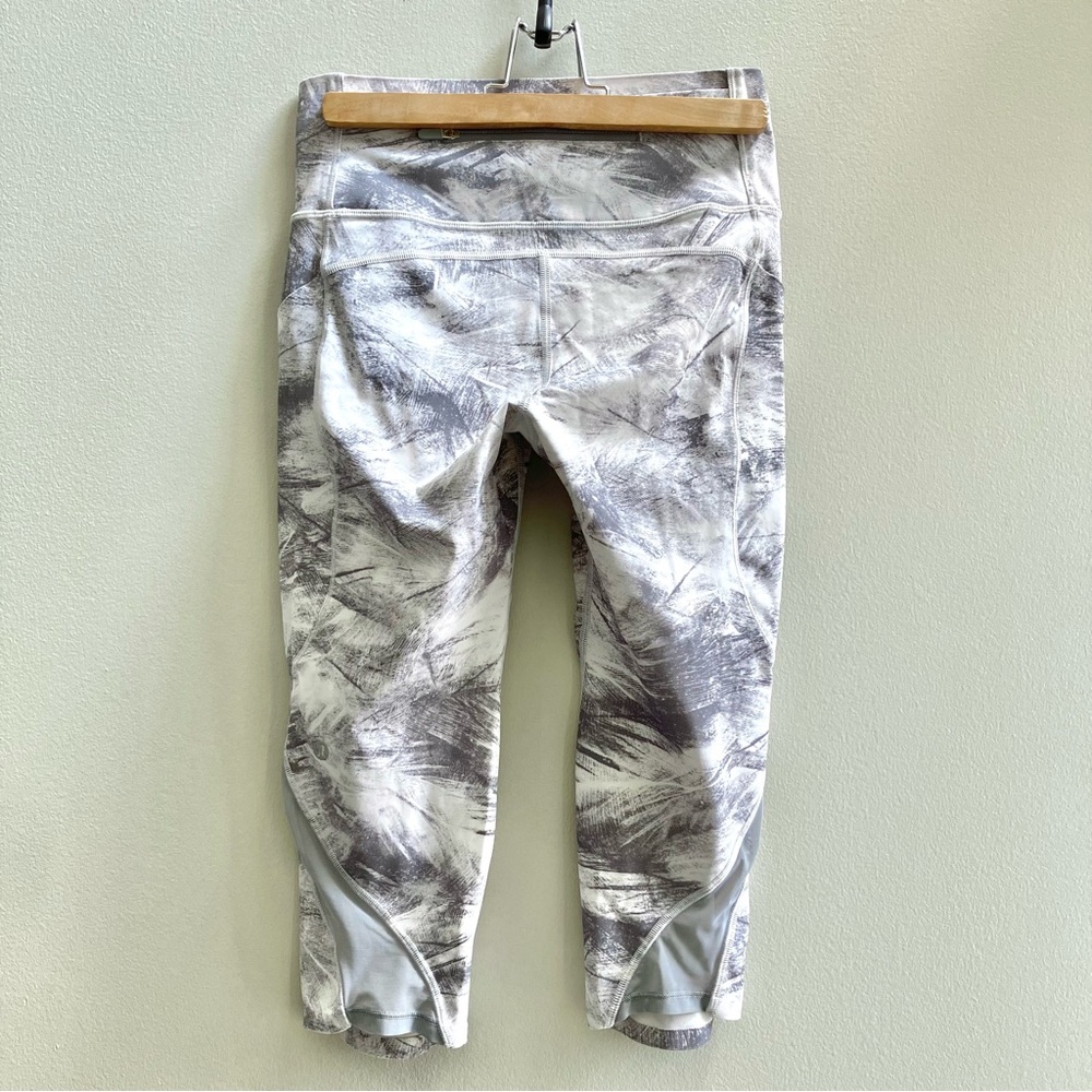 Lululemon Pace Perfect Crop Leggings Women's Size 6 Gray Activewear Pockets - Picture 5 of 15